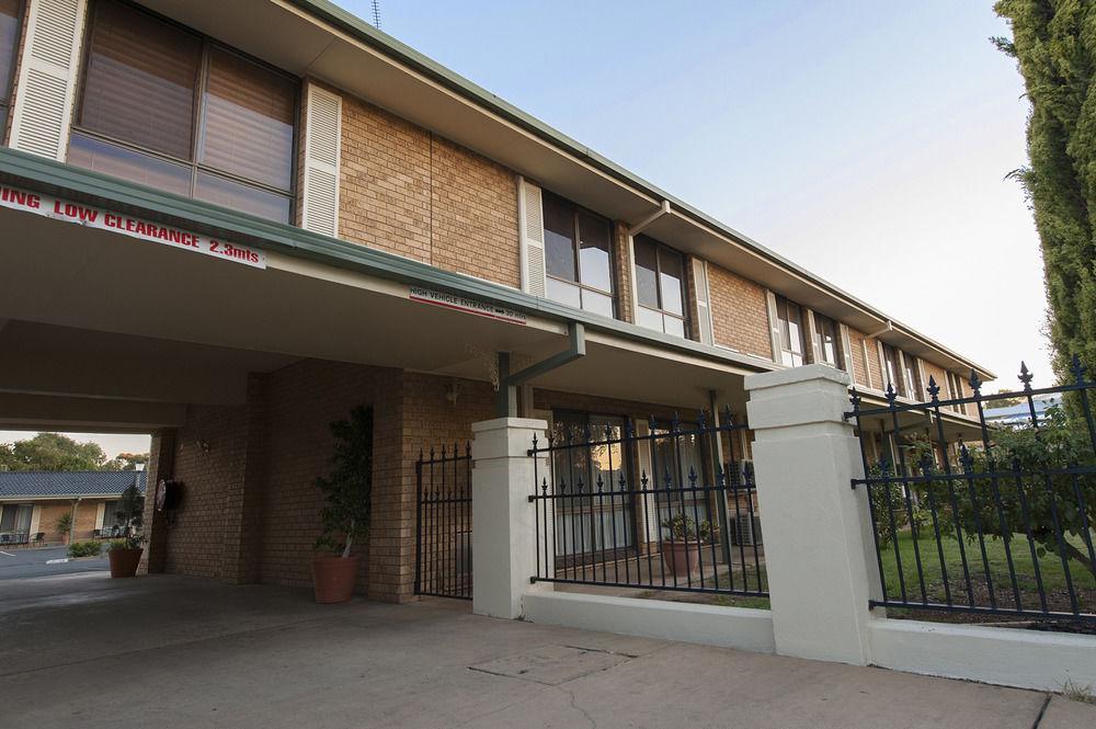 Garden City Motor Inn Wagga Wagga Dış mekan fotoğraf