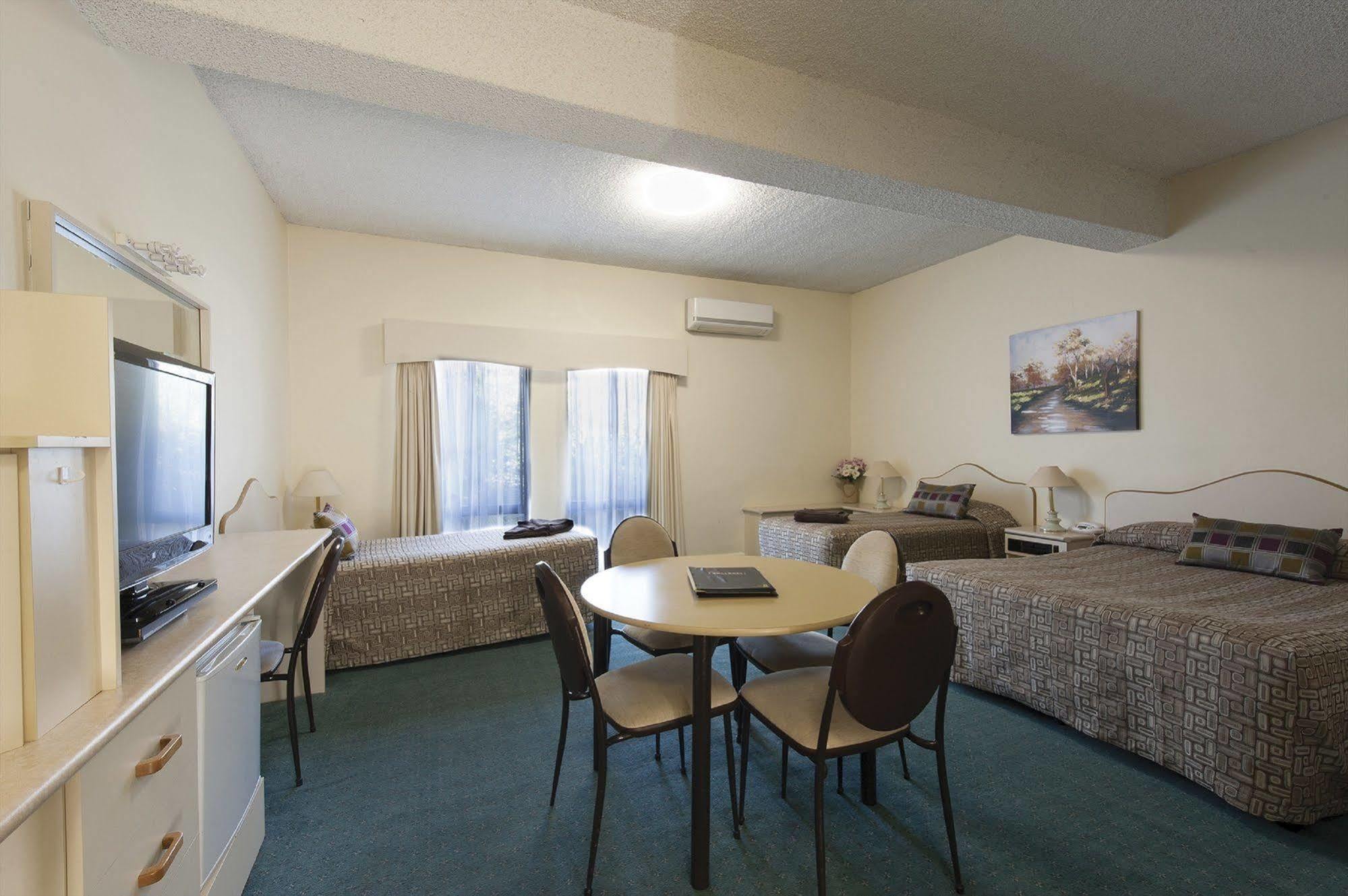 Garden City Motor Inn Wagga Wagga Dış mekan fotoğraf