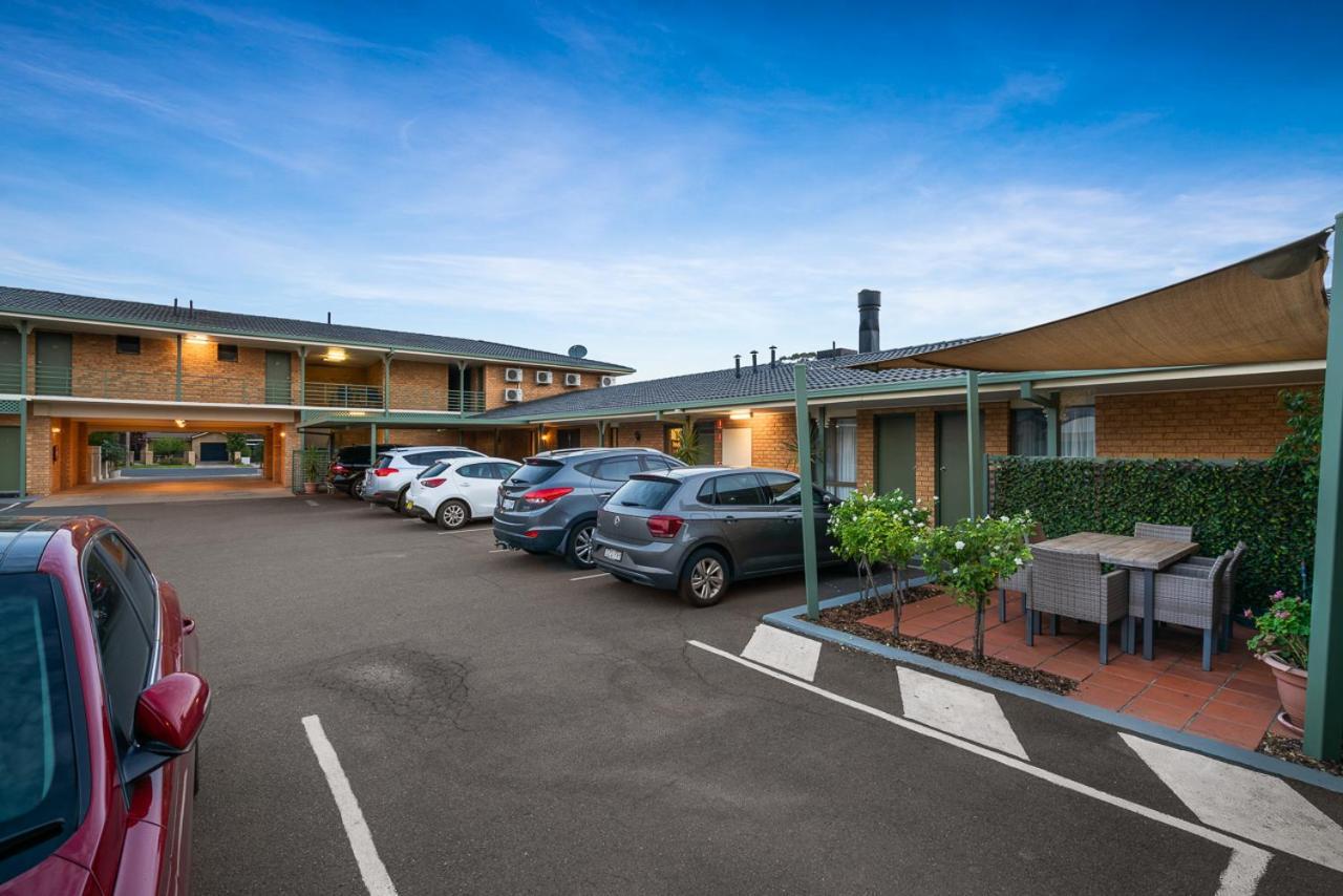 Garden City Motor Inn Wagga Wagga Dış mekan fotoğraf